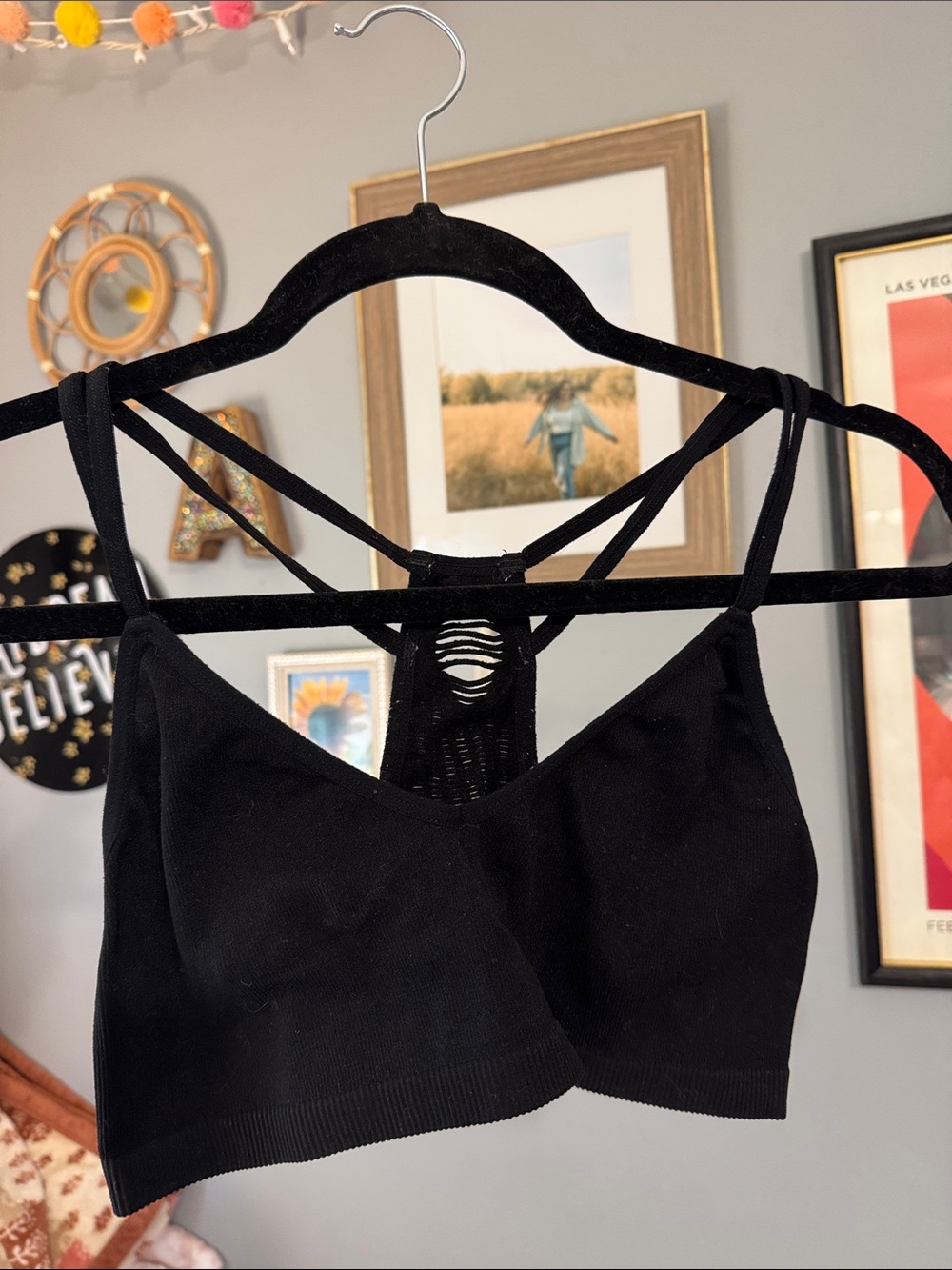 Colsie Black Strappy Seamless Bralette